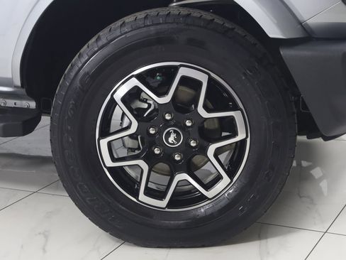 Used 2022 Ford Bronco Outer Banks image 15