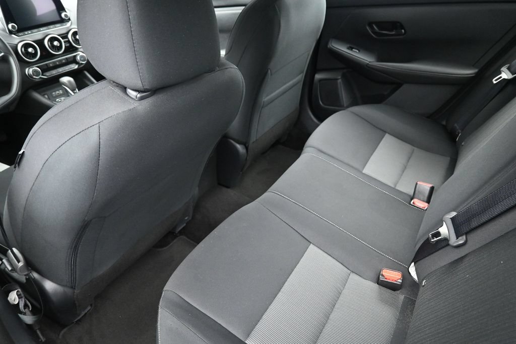 Used 2025 Nissan Sentra SV FWD image 17