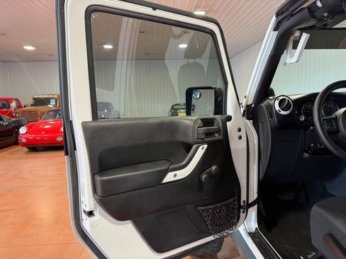 Used 2013 Jeep Wrangler Unlimited Sport AWD/4WD image 17