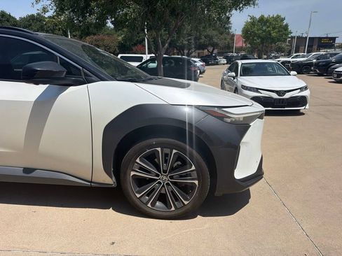 Used 2023 Toyota bZ4X AWD w/ Weather Package image 11