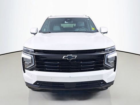 Used 2025 Chevrolet Suburban RST w/ Comfort Package AWD/4WD image 2
