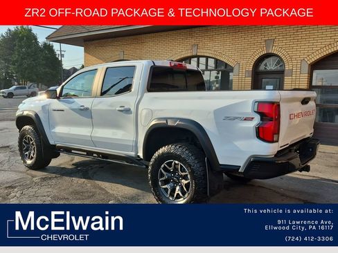 Used 2025 Chevrolet Colorado ZR2 w/ Technology Package AWD/4WD image 13