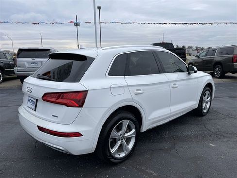 Used 2020 Audi Q5 2.0T Premium w/ Convenience Package image 5
