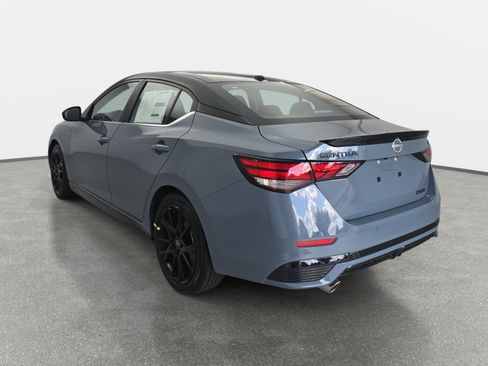New 2025 Nissan Sentra SR w/ Midnight Edition image 7