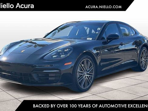 Used 2021 Porsche Panamera image 1