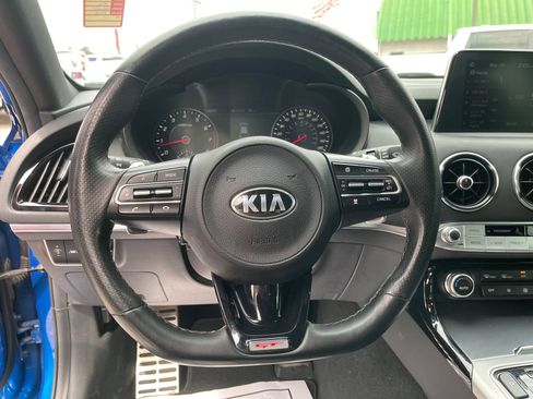 Used 2021 Kia Stinger GT2 image 17