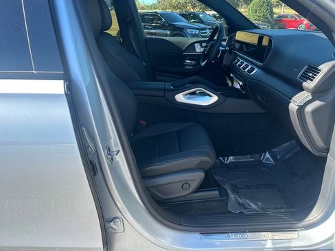 New 2026 Mercedes-Benz GLS 450 4MATIC image 15