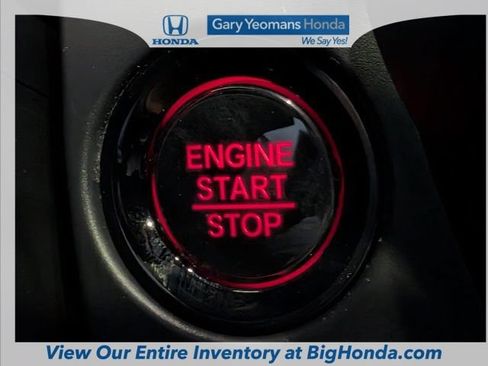 Certified 2025 Honda HR-V Sport image 31