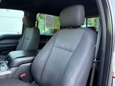 Used 2019 Ford F150 XLT w/ Equipment Group 302A Luxury AWD/4WD image 12