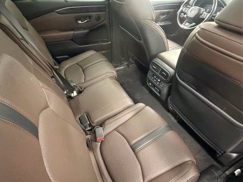 Certified 2023 Honda Pilot Elite image 21