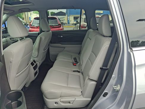 Used 2019 Honda Pilot EX-L image 11