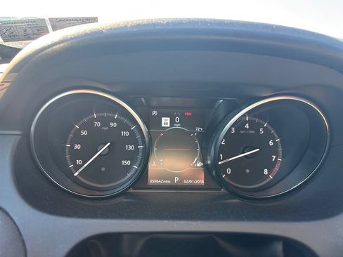 Used 2018 Land Rover Discovery Sport HSE AWD/4WD image 9