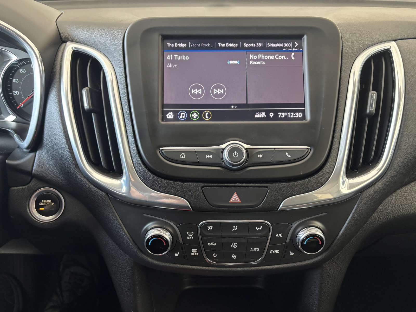 Used 2021 Chevrolet Equinox LT AWD/4WD image 15