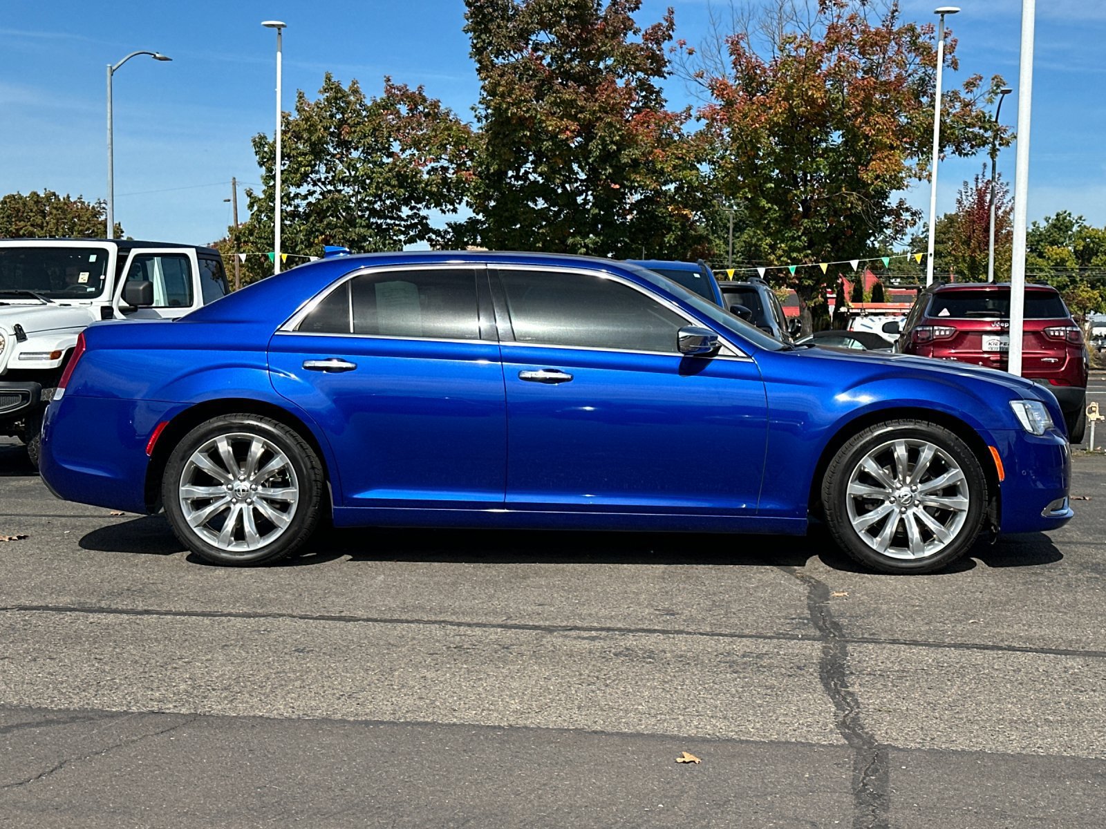 Used 2019 Chrysler 300 Limited w/ Safetytec Plus Group RWD image 3