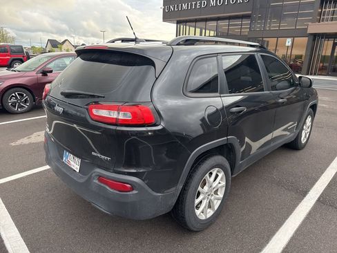 Used 2015 Jeep Cherokee Sport w/ Sport Appearance Group AWD/4WD image 2