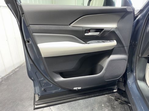 New 2026 Toyota Grand Highlander AWD Hybrid image 22