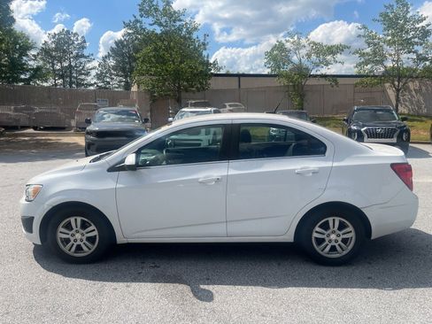 Used 2014 Chevrolet Sonic LT FWD image 2