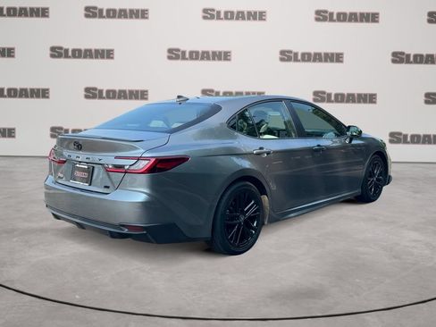 Used 2026 Toyota Camry SE FWD image 5
