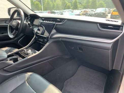 Used 2022 Jeep Grand Cherokee L Limited image 48