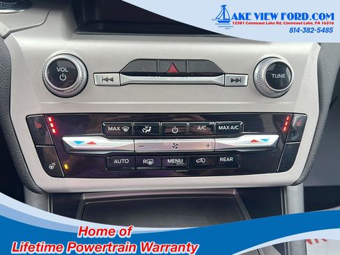 Used 2024 Ford Explorer XLT w/ Equipment Group 202A AWD/4WD image 33