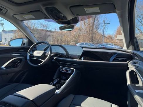 New 2025 Audi Q5 2.0T Premium Plus image 16