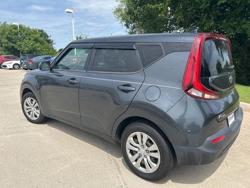 Used 2021 Kia Soul LX FWD image 6