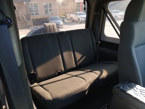 Used 2006 Jeep Wrangler X image 10