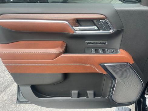 Used 2024 GMC Sierra 1500 Denali Ultimate AWD/4WD image 12