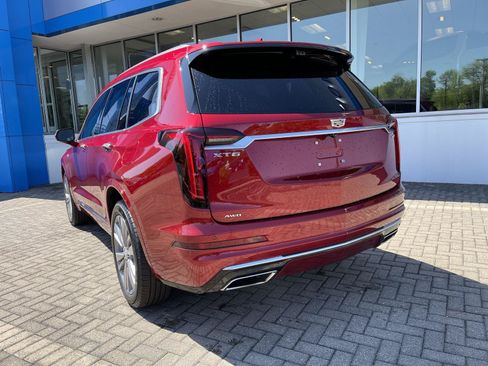 Used 2025 Cadillac XT6 Premium Luxury w/ Platinum Package AWD/4WD image 3