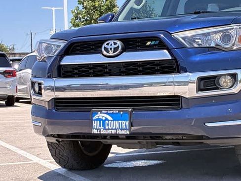 Used 2017 Toyota 4Runner Limited AWD/4WD image 12