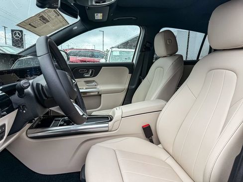 New 2026 Mercedes-Benz GLA 250 4MATIC image 18