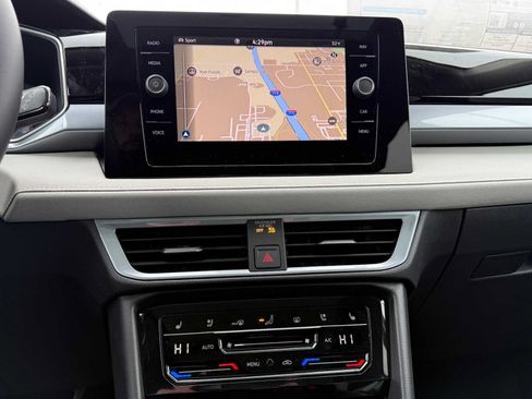 New 2026 Volkswagen Taos SEL AWD/4WD image 11