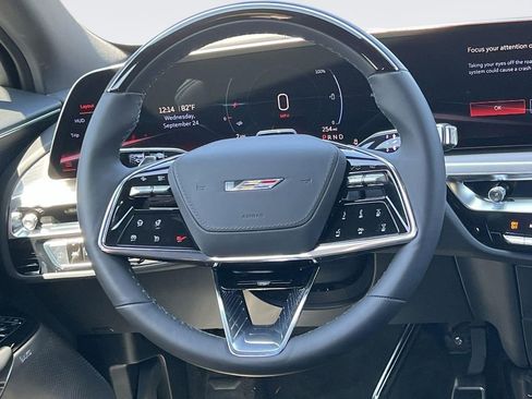 New 2026 Cadillac Lyriq V AWD/4WD image 12