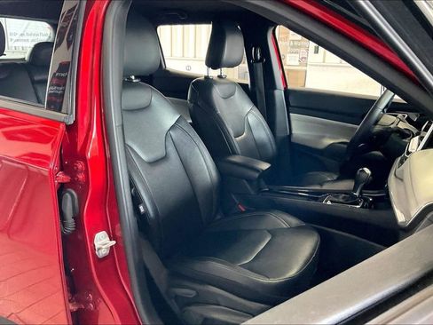 Used 2025 Jeep Compass Limited AWD/4WD image 22