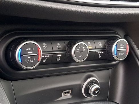 New 2026 Alfa Romeo Stelvio Sprint AWD/4WD image 11