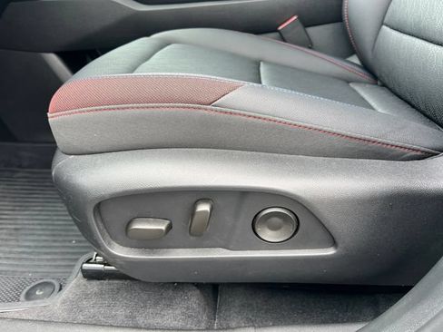 New 2026 Chevrolet Equinox RS w/ Convenience Package III AWD/4WD image 9