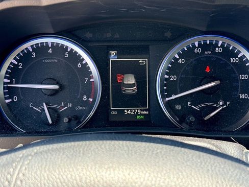 Used 2018 Toyota Highlander XLE FWD image 25