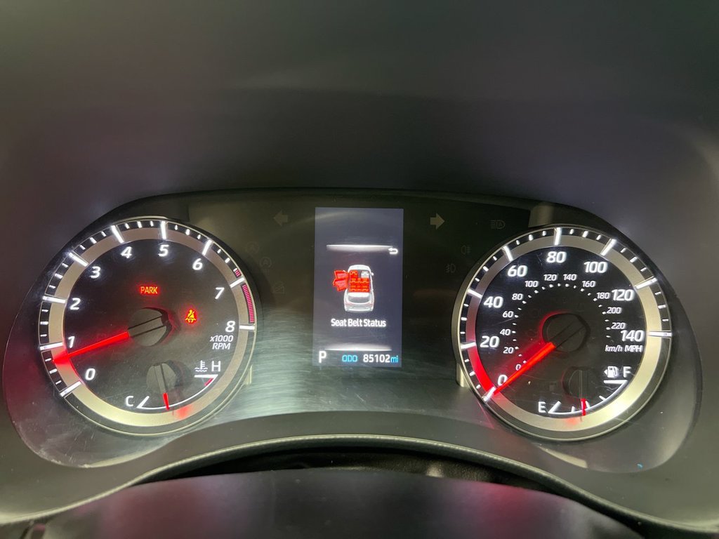 Used 2022 Toyota Highlander L FWD image 12