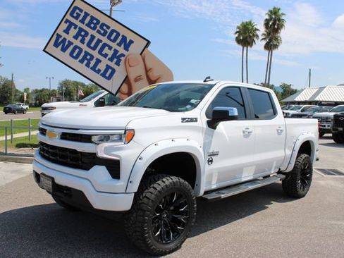 Used 2026 Chevrolet Silverado 1500 LT w/ Texas Edition Plus AWD/4WD image 1