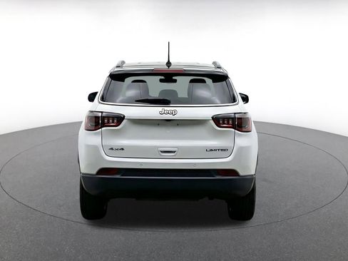 Used 2025 Jeep Compass Limited AWD/4WD image 8