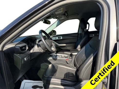 Used 2021 Ford Explorer Limited w/ Equipment Group 301A image 9