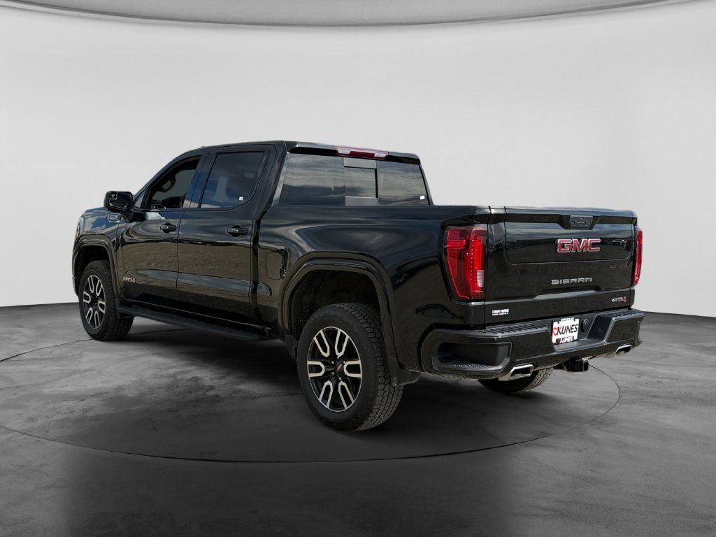 Used 2022 GMC Sierra 1500 AT4 w/ AT4 Preferred Package AWD/4WD image 7