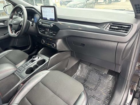 Used 2025 Ford Escape ST-Line FWD image 13