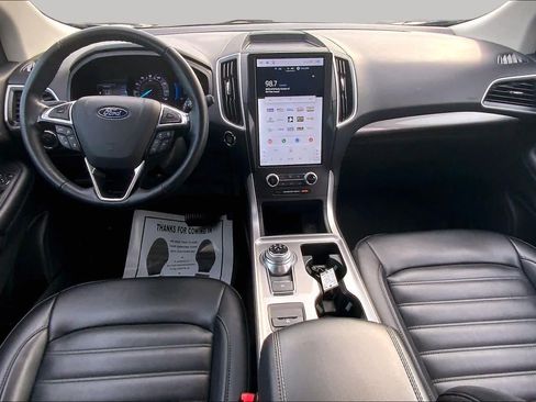 Used 2024 Ford Edge SEL AWD/4WD image 16