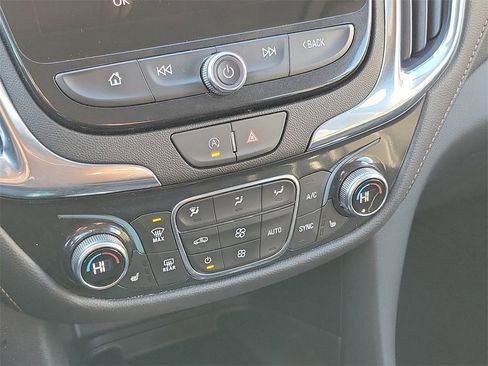 Certified 2024 Chevrolet Equinox Premier image 18