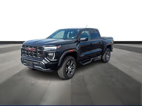 Used 2024 GMC Canyon AT4 w/ Technology Package AWD/4WD image 2