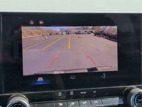 Used 2024 Chevrolet Colorado Trail Boss w/ Advanced Trailering Package image 16