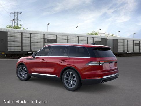 New 2026 Lincoln Aviator AWD image 4