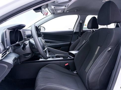 Used 2021 Hyundai Elantra SEL FWD image 12