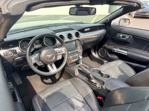 Used 2018 Ford Mustang GT Premium RWD image 35